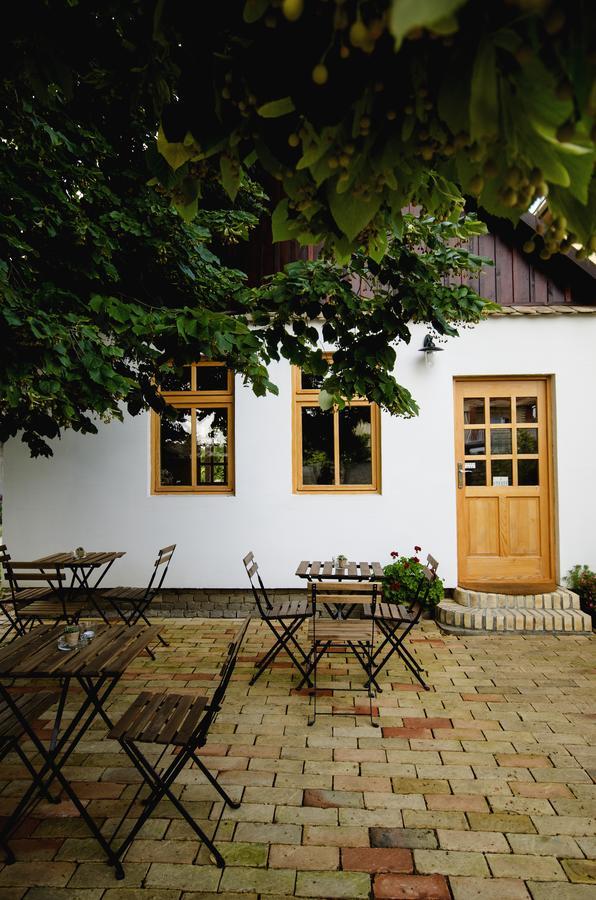 Ethno&Coffee House Tulip Panzió Dunagálos Kültér fotó